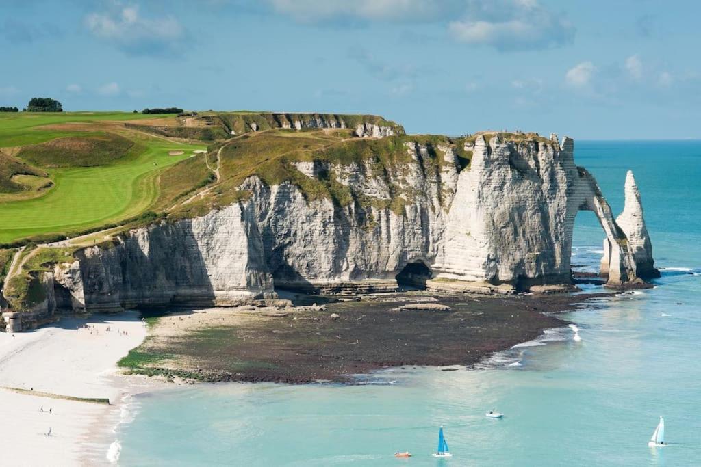 Au Bain Normand : Bain Nordique Et Detente. Goderville Экстерьер фото
